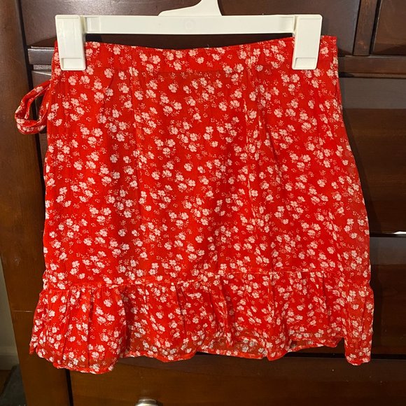 Abercrombie Floral Skirt (S) - Picture 4 of 4